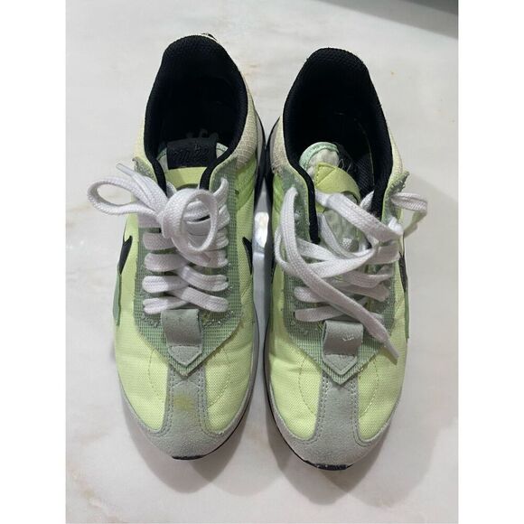 Nike Air Max Pre-Day Liquid Lime Size 5.5 - Picture 3 of 8